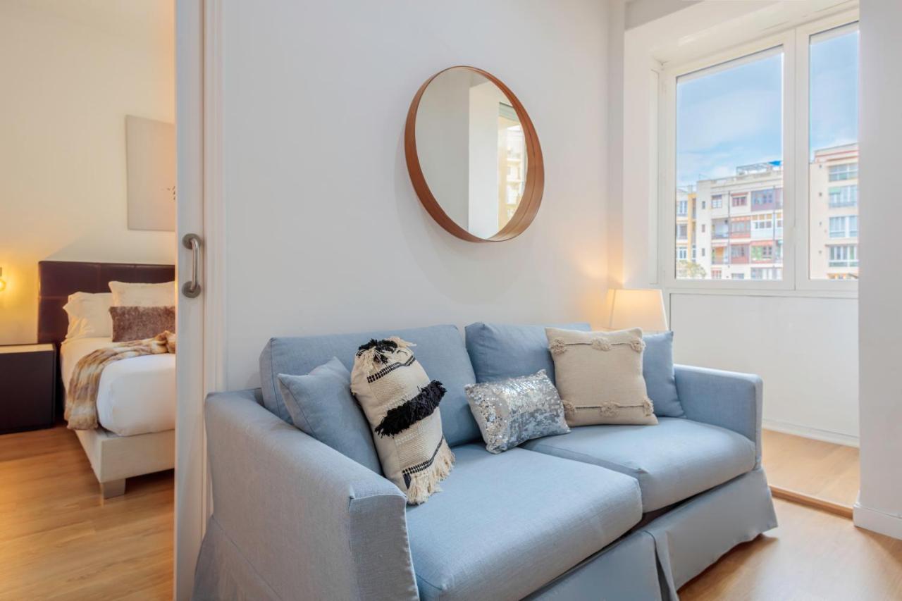 The Gaudi Suites II Barcelona Eksteriør billede
