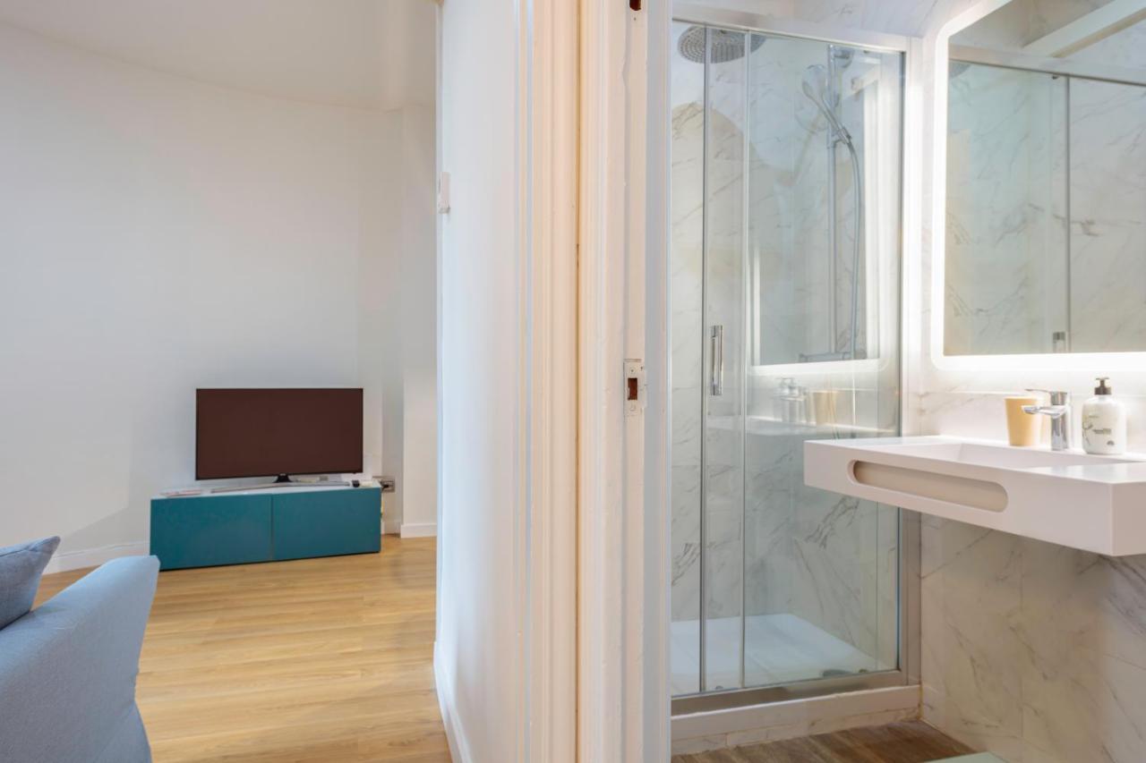The Gaudi Suites II Barcelona Eksteriør billede