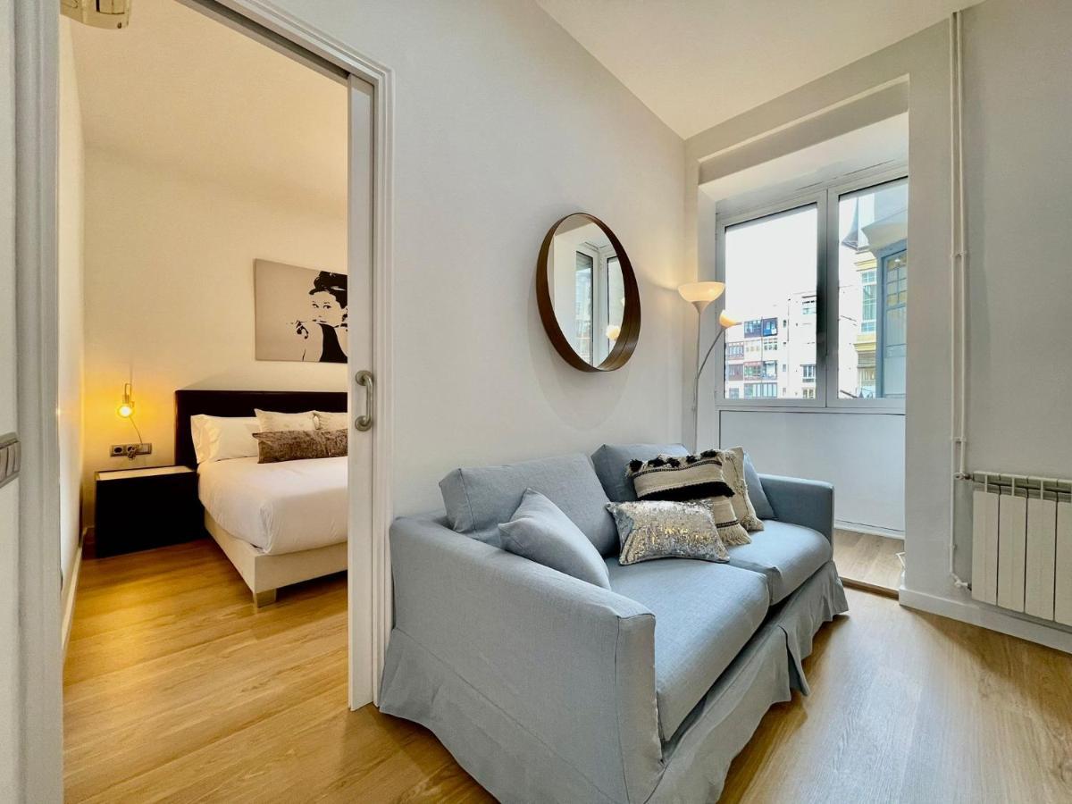 The Gaudi Suites II Barcelona Eksteriør billede