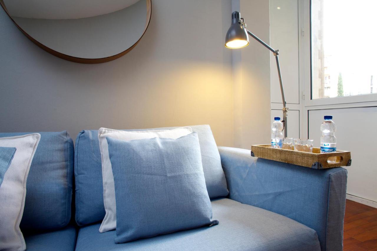 The Gaudi Suites II Barcelona Eksteriør billede