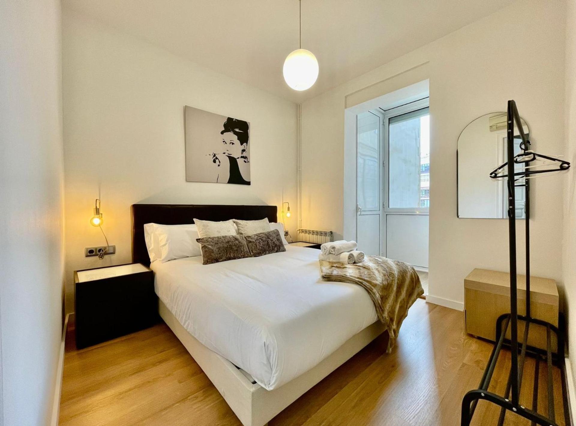 The Gaudi Suites II Barcelona Eksteriør billede