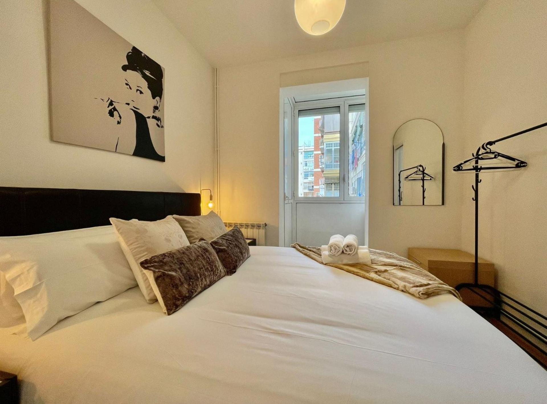 The Gaudi Suites II Barcelona Eksteriør billede
