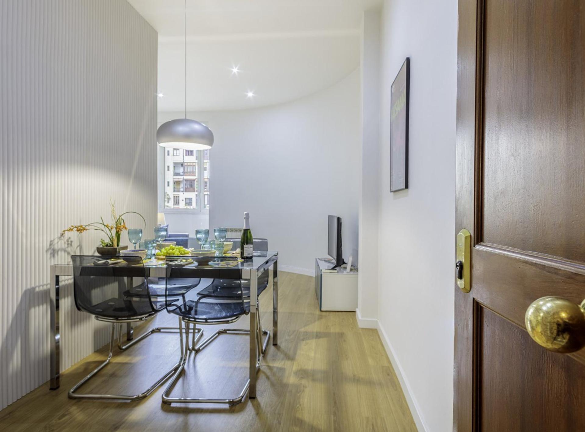 The Gaudi Suites II Barcelona Eksteriør billede
